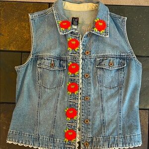 NWOT-GAP Blue Denim Vest with Homemade Appliquéd Orange Flowers and Lace-size L